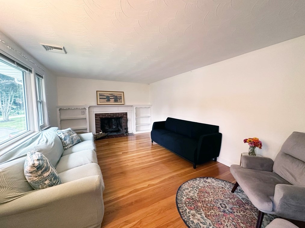 15 Wayland Rd #0, Wakefield, MA 01880