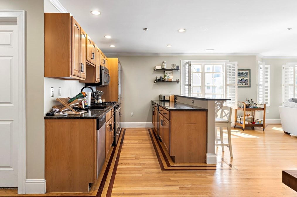 39 Dorchester St Apt 7, Boston, MA