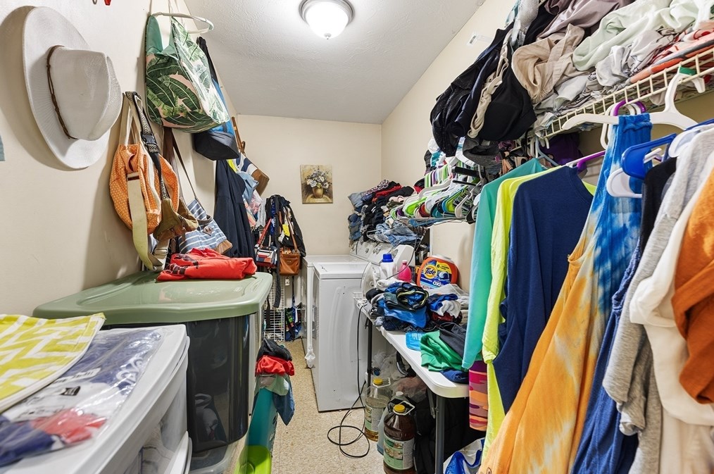 64 Gage St, Worcester MA  01605-5021 exterior