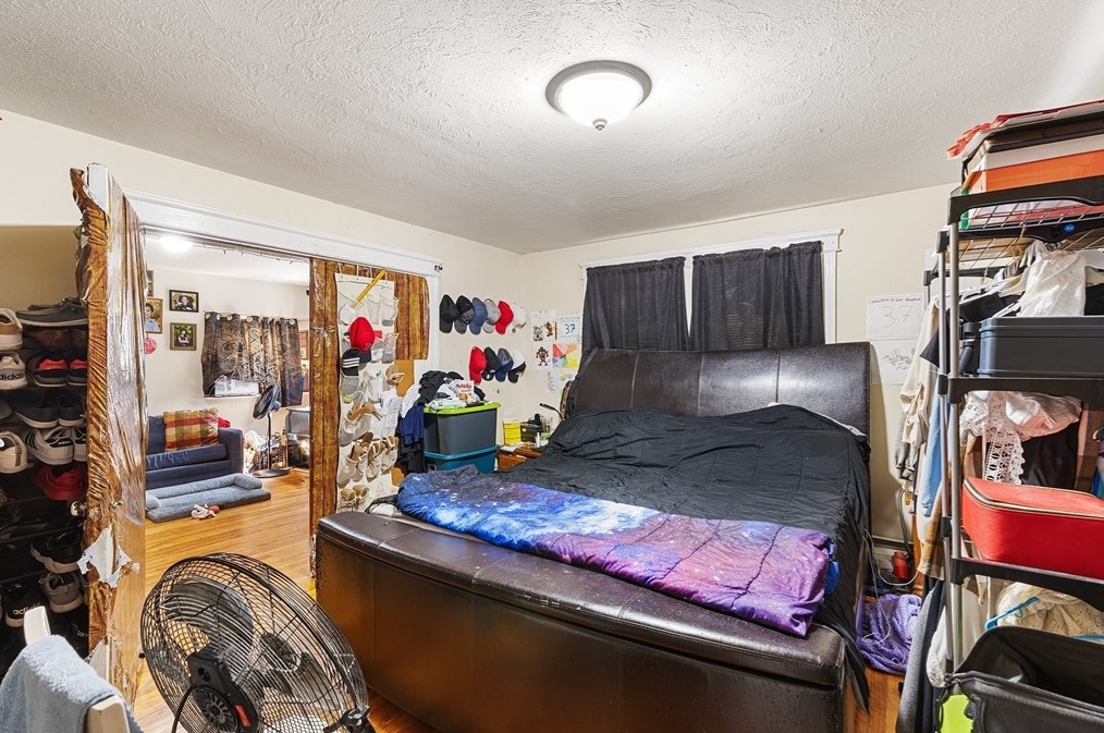 64 Gage St, Worcester MA  01605-5021 exterior