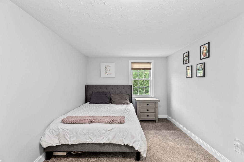 1714 State Rd, Plymouth MA  02360-7106 exterior