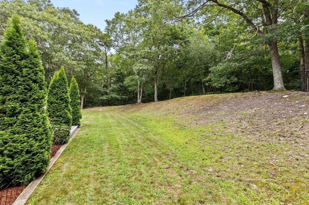 1714 State Rd, Plymouth MA  02360-7106 exterior