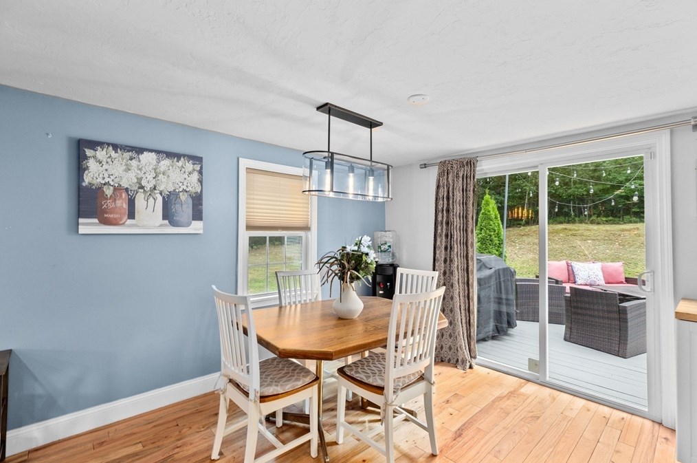 1714 State Rd, Plymouth MA  02360-7106 exterior