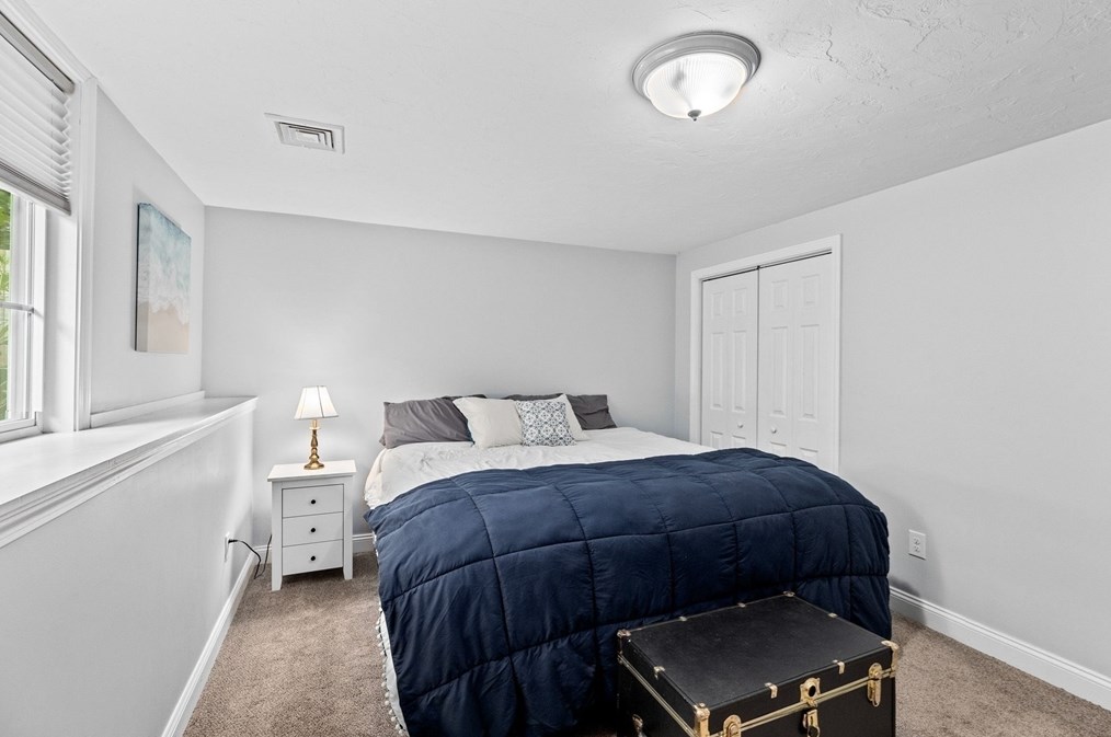 1714 State Rd, Plymouth MA  02360-7106 exterior