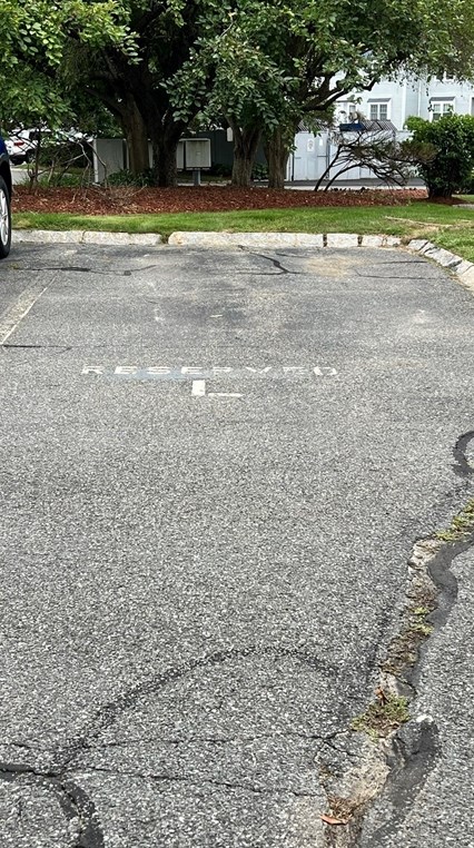 148 Flower Ln, Dracut MA  01826-4660 exterior