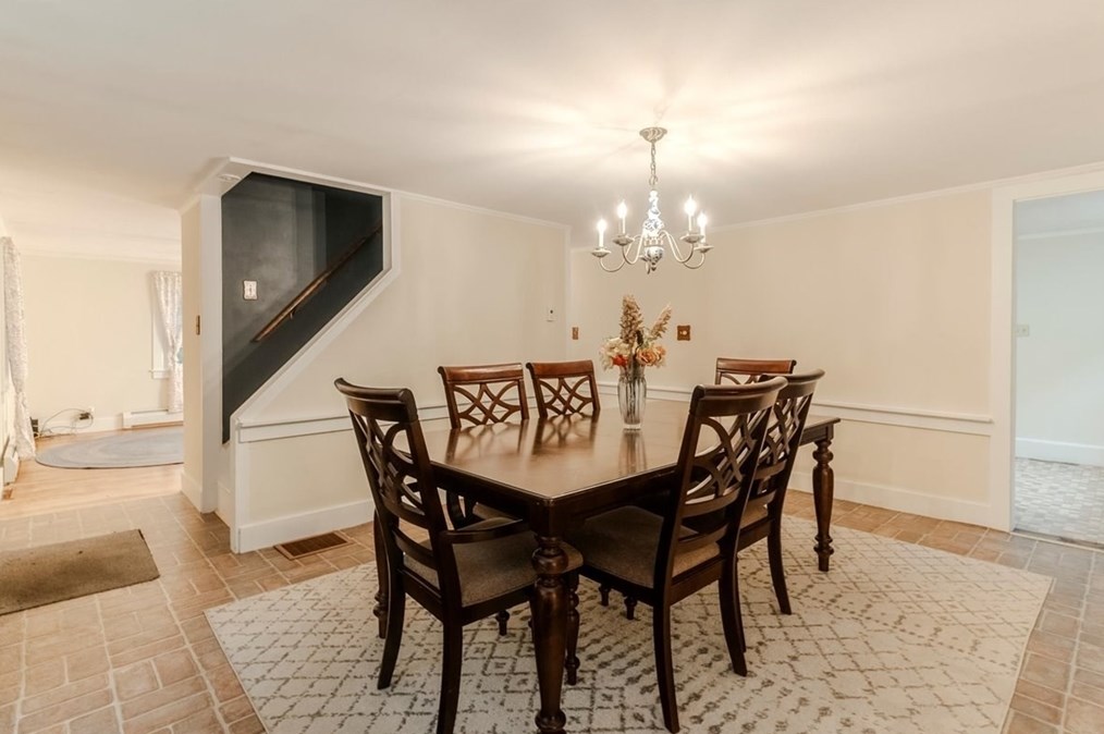 6 Brookhaven Rd, Worcester, MA 01606