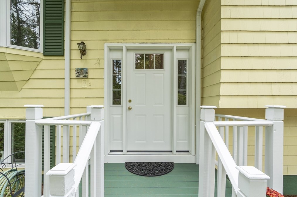 17 Belmont Dr, Chelmsford, MA 01824