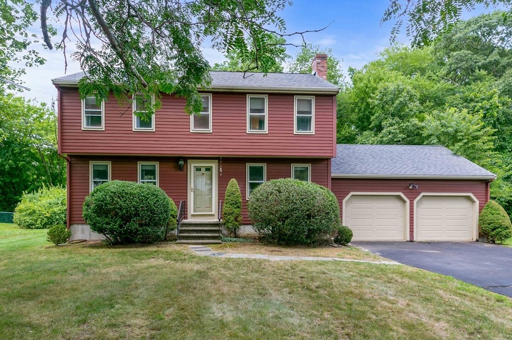 29 Janock Rd, Milford, MA 01757-2130