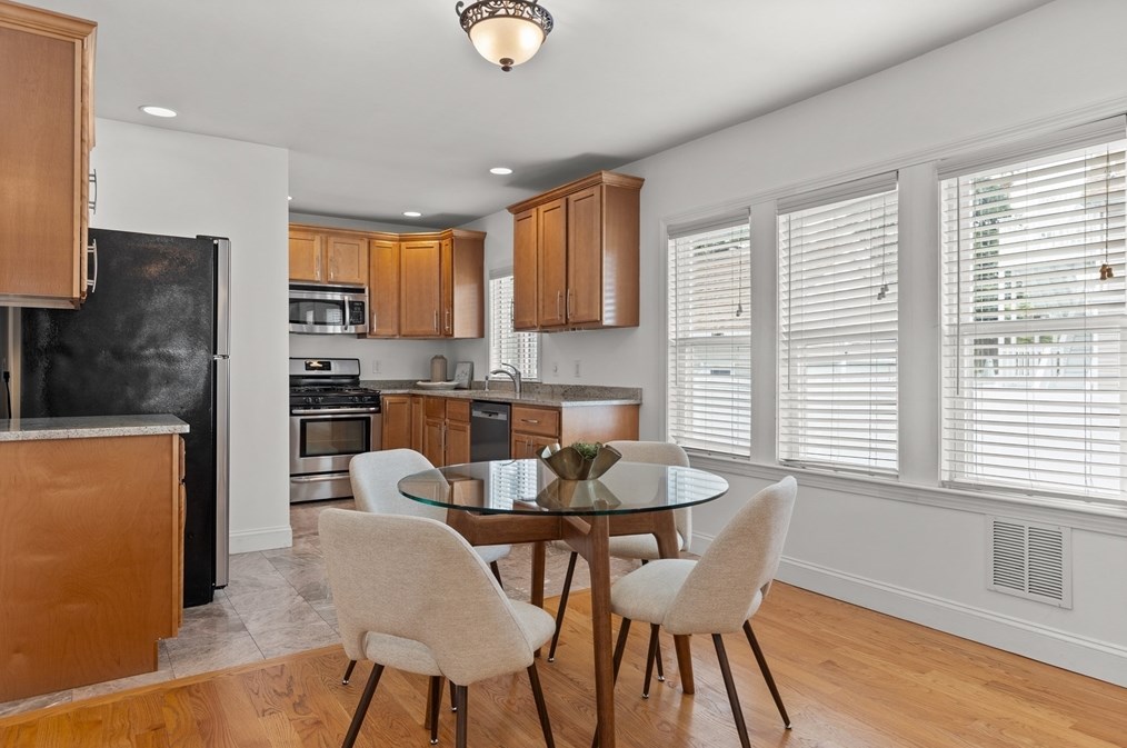 15 Vokes Terrace, Lynnfield, MA 01940