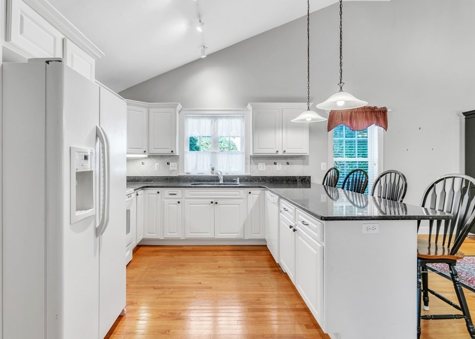 96 Canterbury Way #96, West Springfield, MA 01089