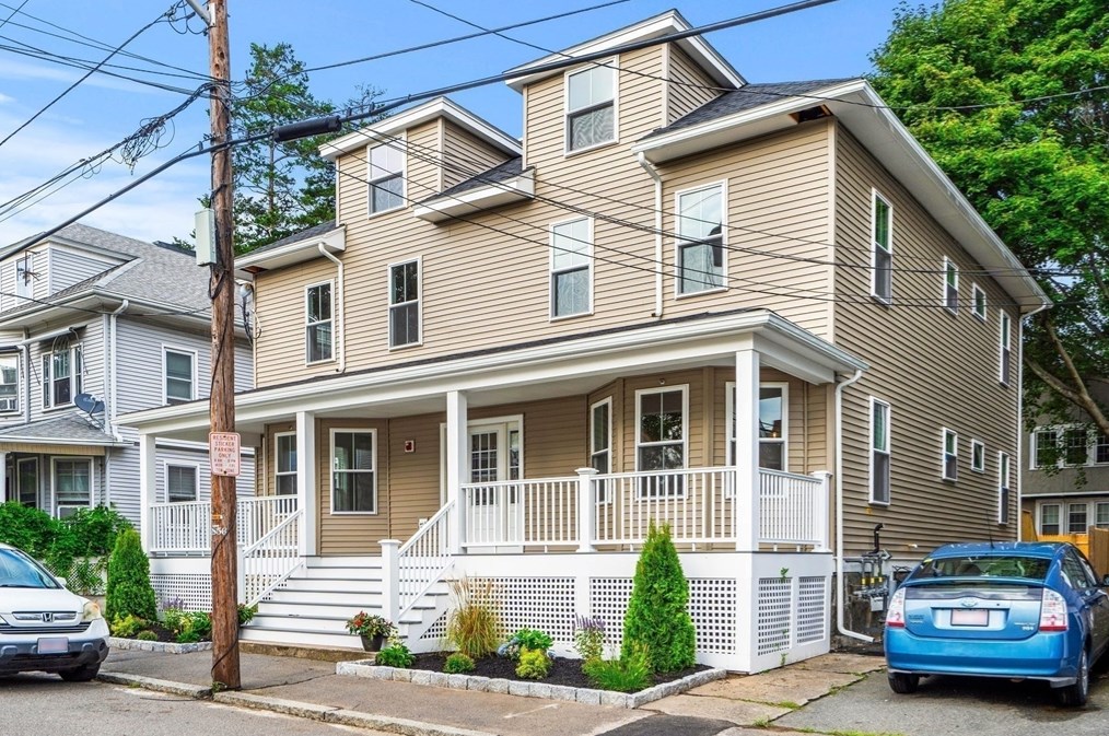 3 Wisteria St #3, Salem, MA 01970