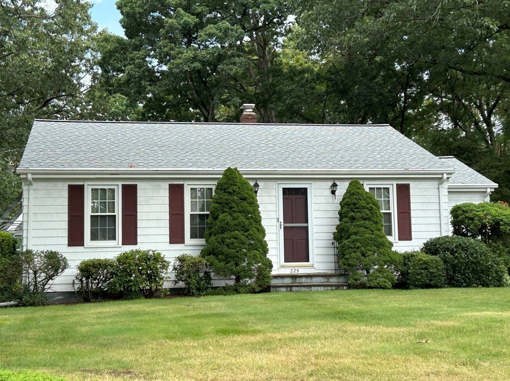 225 Brown St, Attleboro, MA 02703