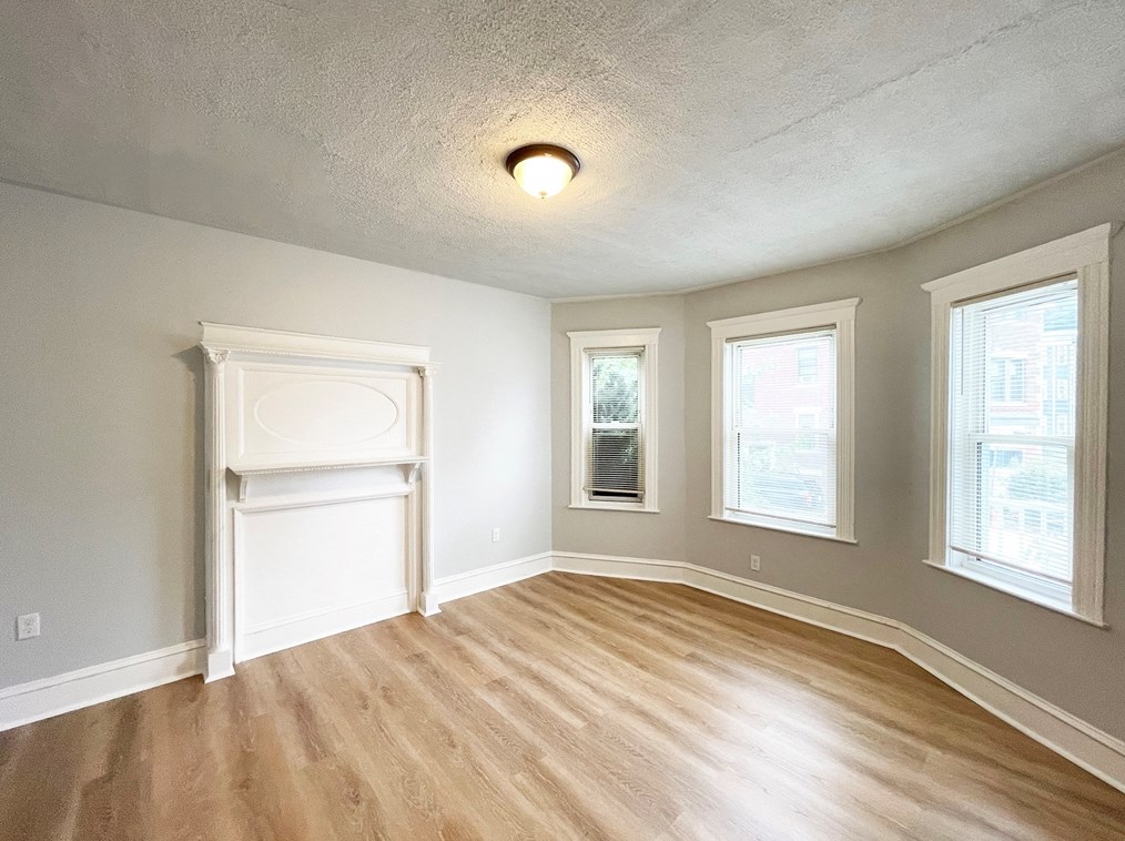 53 Aspinwall Rd #1, Boston, MA 02124