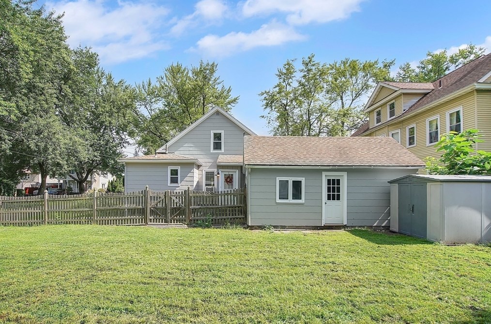 101 Narragansett Blvd, Chicopee, MA 01013