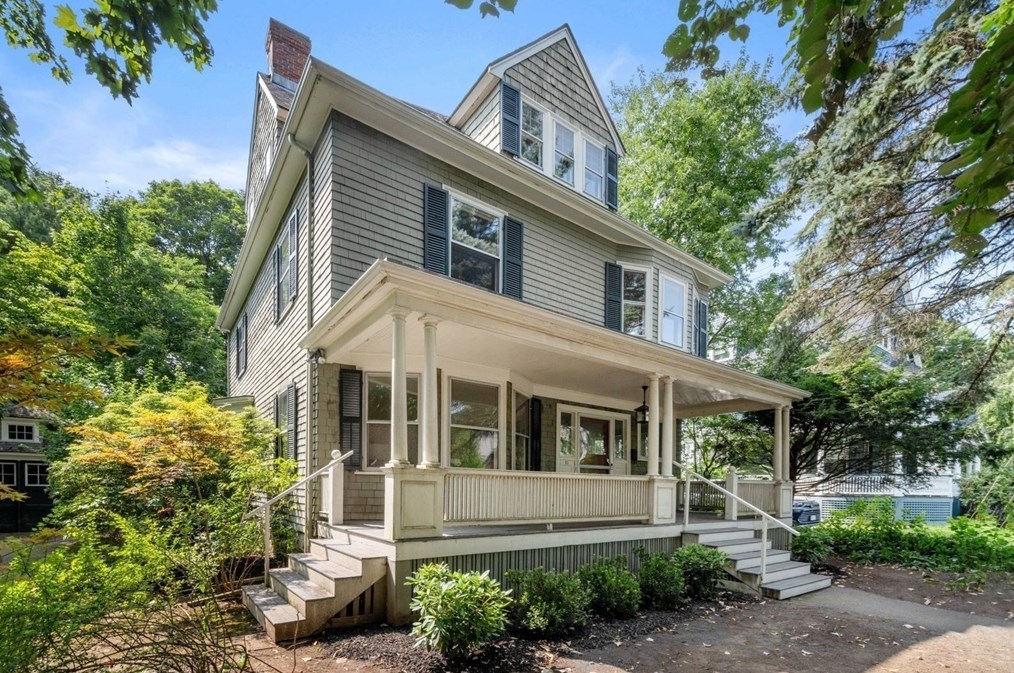 61 Chester St, Newton, MA 02461