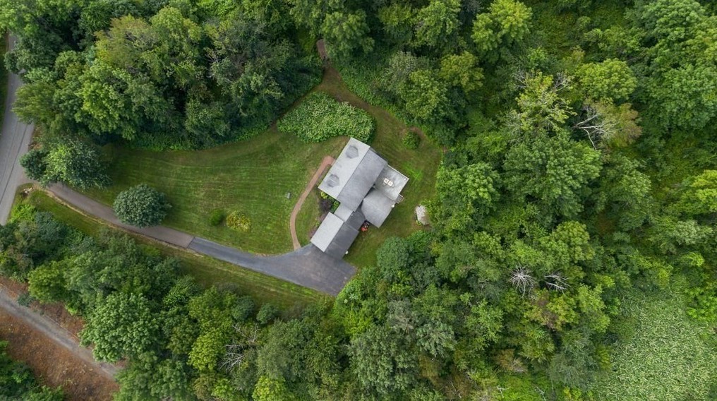 47 Asnebumskit Rd, Worcester, MA 01612