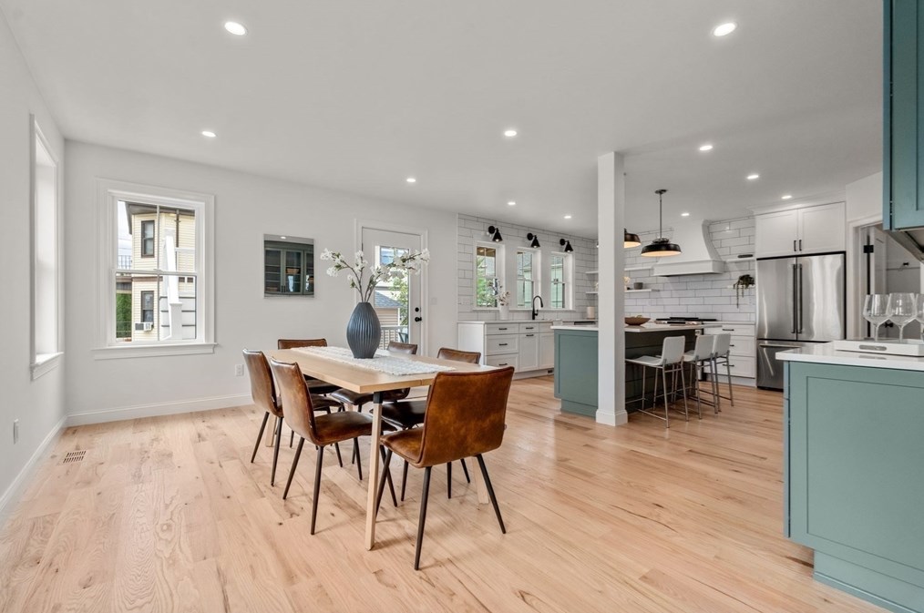 54 Dartmouth St, Medford, MA 02155-5950