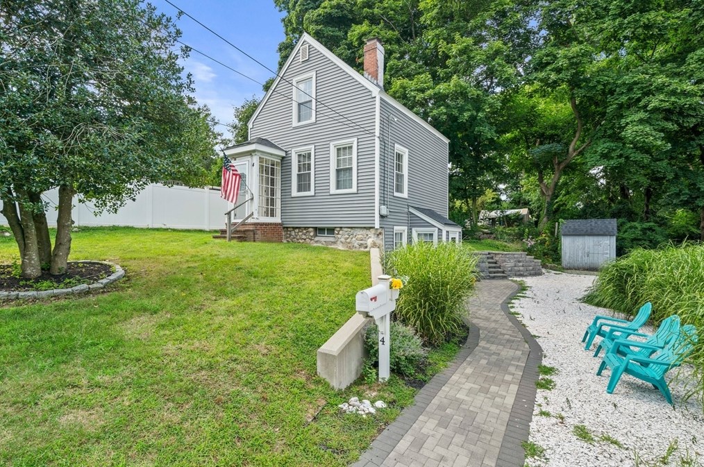 4 Ropewalk Ct, Plymouth, MA 02360