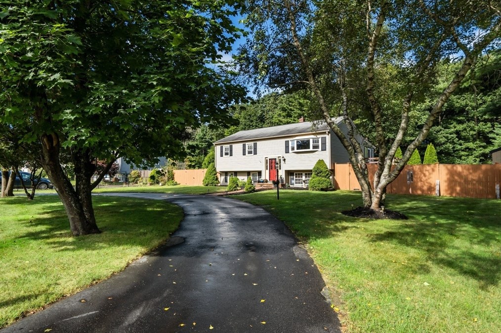 98 Brenda Ave, East Bridgewater, MA 02333