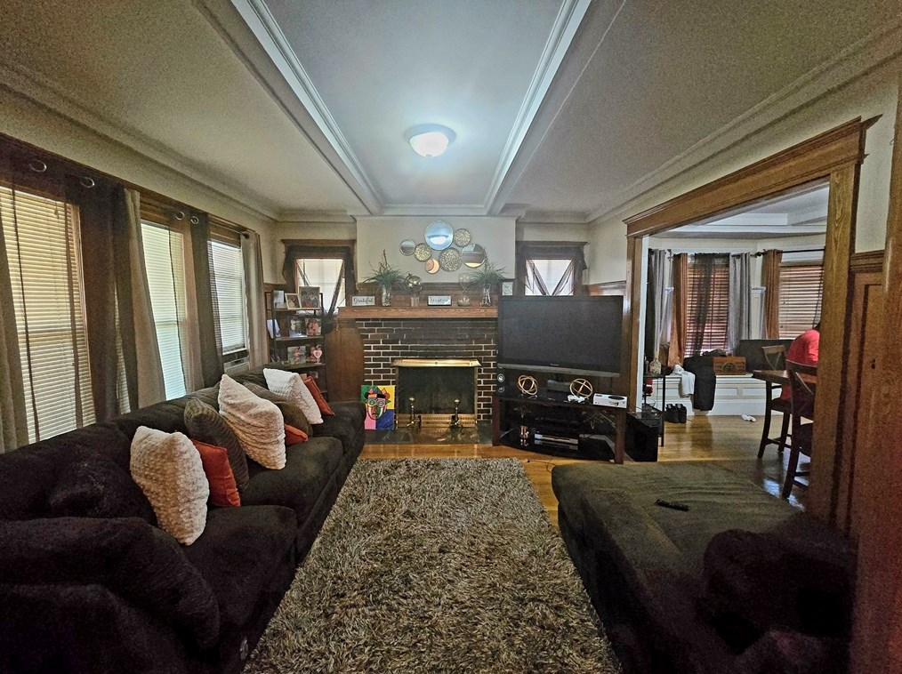 45-47 Sylvan St, Springfield, MA 01108