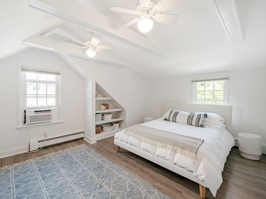 18 Brewster St, Dartmouth MA  02748-3507 exterior