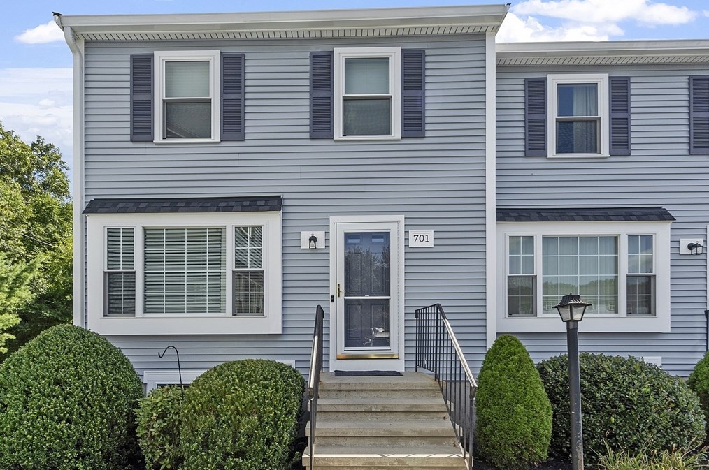 701 Irving Rd #701, Randolph, MA 02368