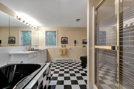 50 Hook Dr, Mashpee MA 02649-4615 exterior