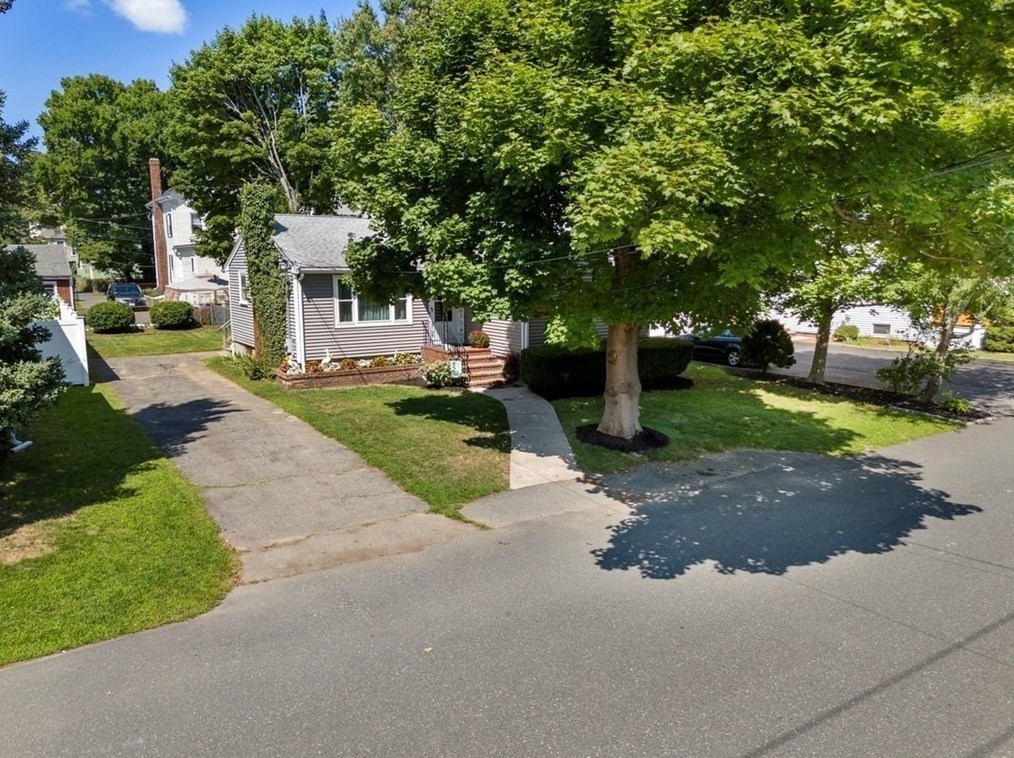 31 Johnson St, Saugus, MA 01906