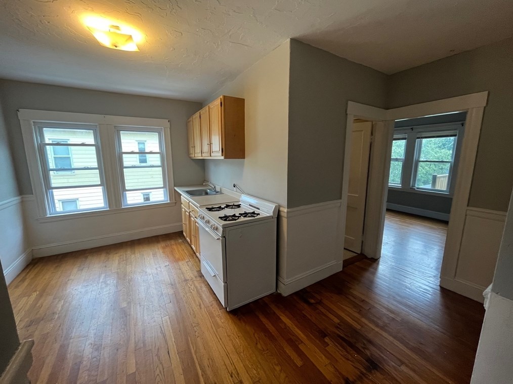 38 Boynton St #3l, Boston, MA 02130