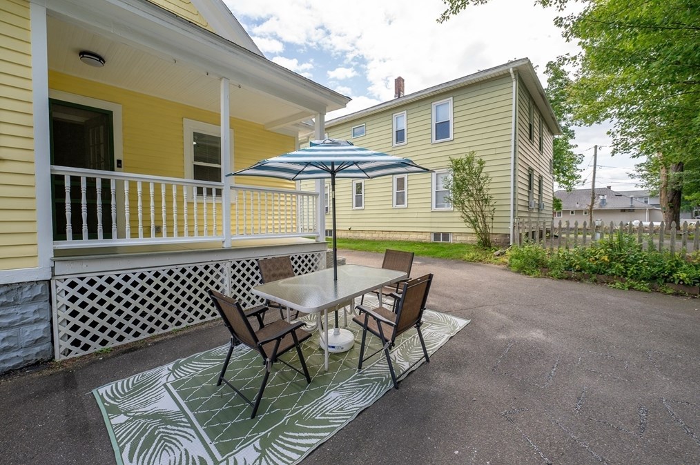 344 Newton St, South Hadley, MA 01075