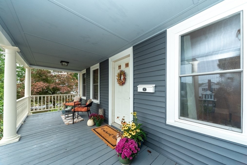 49 Brattle St, Worcester MA 01606-2551 exterior