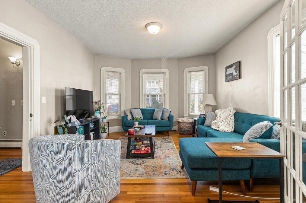 155 Spruce St ##1, Watertown, MA 02472