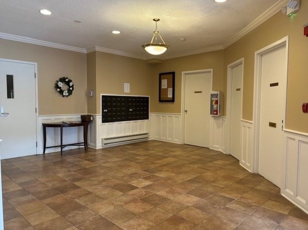 666 Main St #403, Winchester, MA 01890