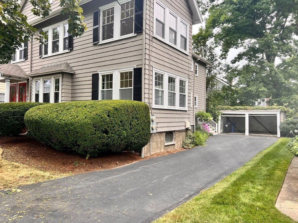 15 Skahan Rd, Belmont MA  02478-3745 exterior