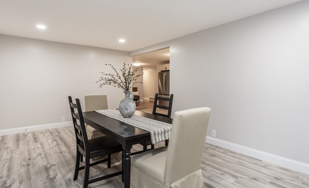 128 Slocum Rd, Dartmouth MA  02747-3900 exterior