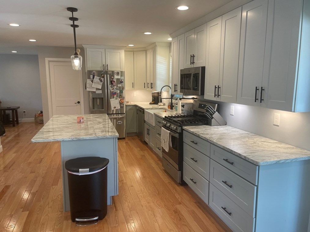 115 Ursula St, Lowell, MA 01854