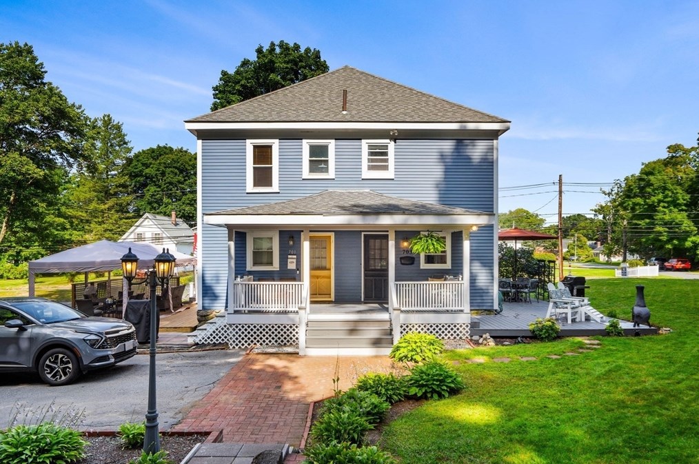 703 Salem St #2, Groveland, MA 01834