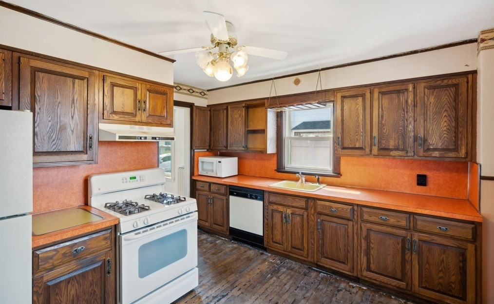 64 Bates Ave, Winthrop, MA 02152