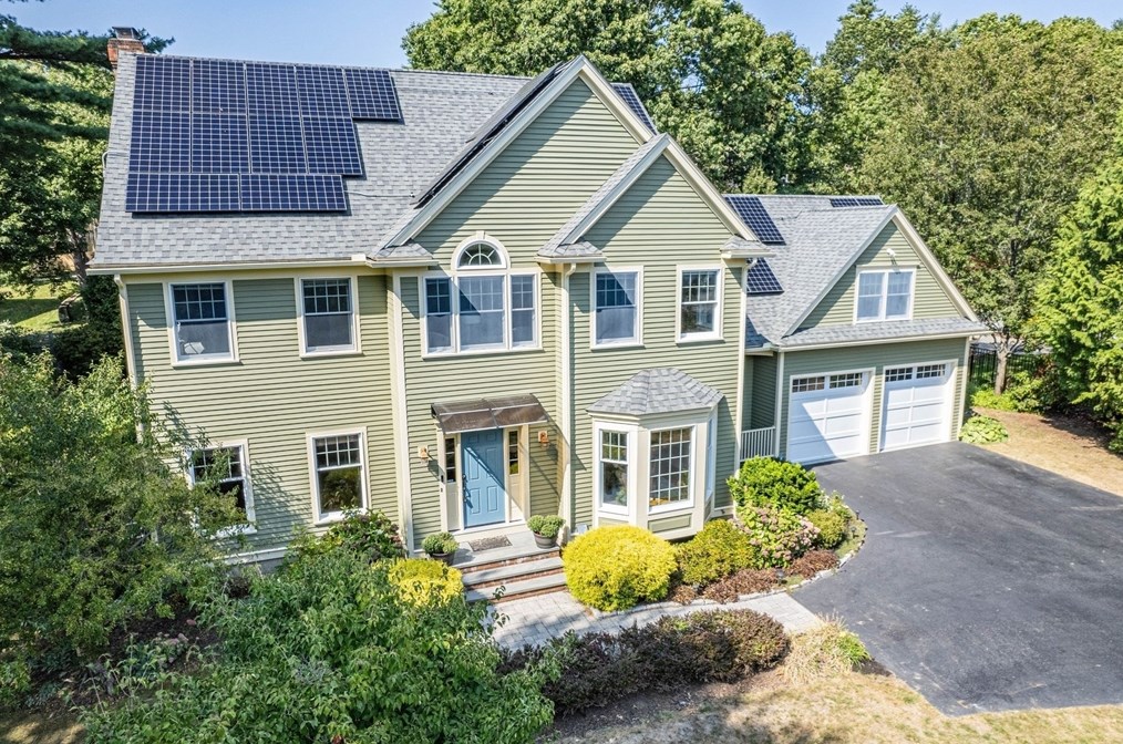 5 Chapel Hill Rd, Beverly, MA 01915