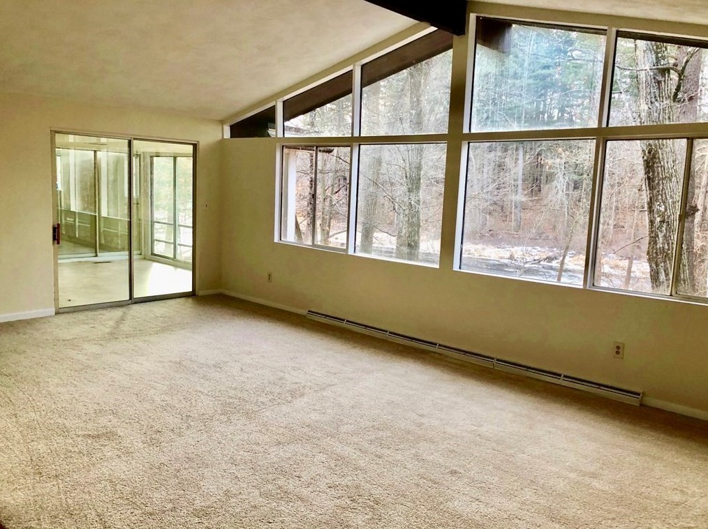 29 Indian Ridge Rd, Natick MA  01760-5625 exterior