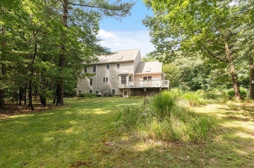 416 Pond St, Weymouth MA 02190-1248 exterior