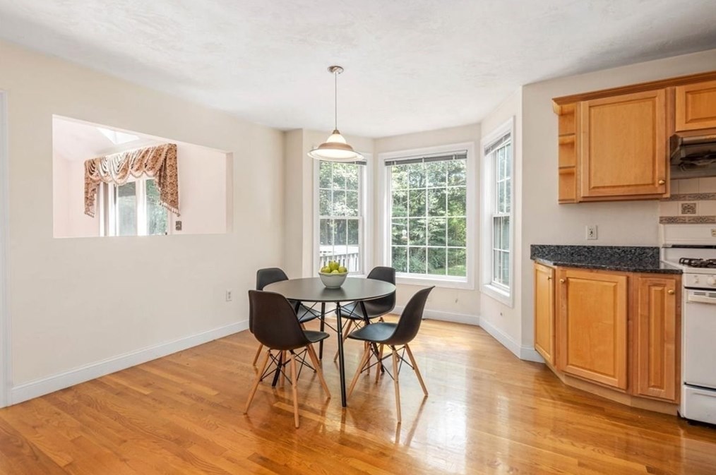 416 Pond St, Weymouth MA 02190-1248 exterior