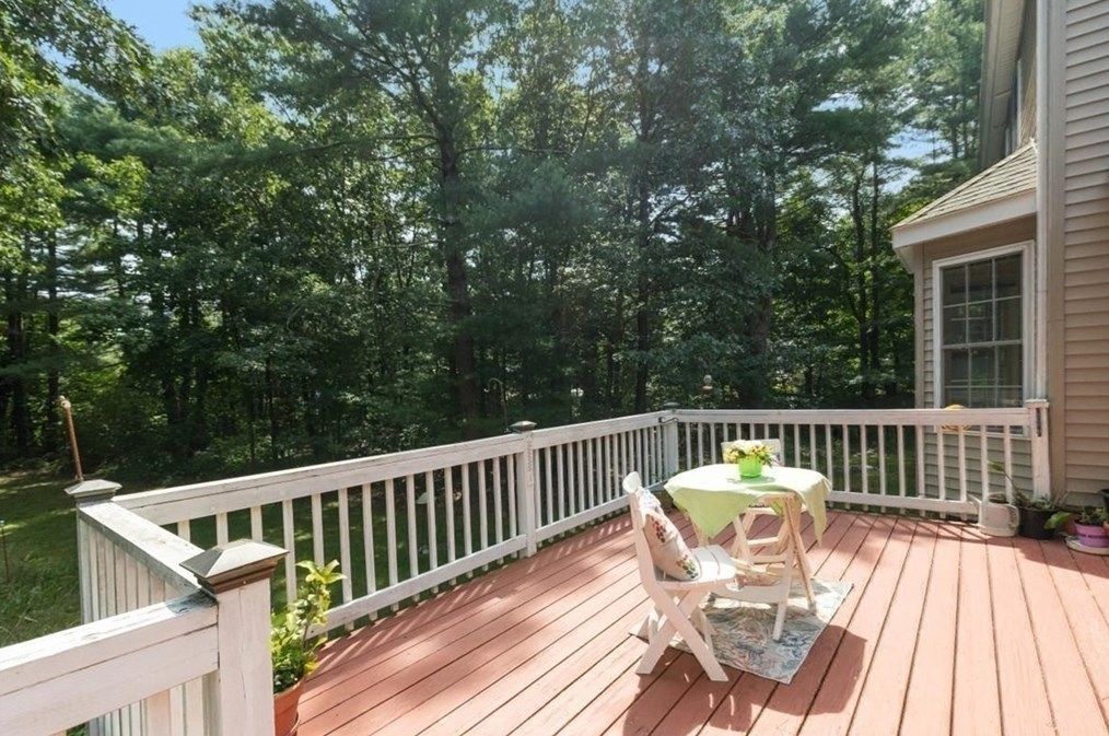 416 Pond St, Weymouth MA 02190-1248 exterior