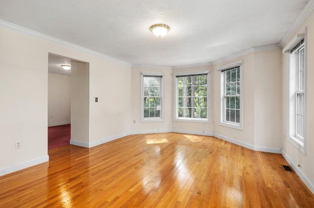 416 Pond St, Weymouth MA 02190-1248 exterior