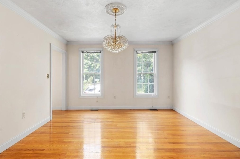 416 Pond St, Weymouth MA 02190-1248 exterior