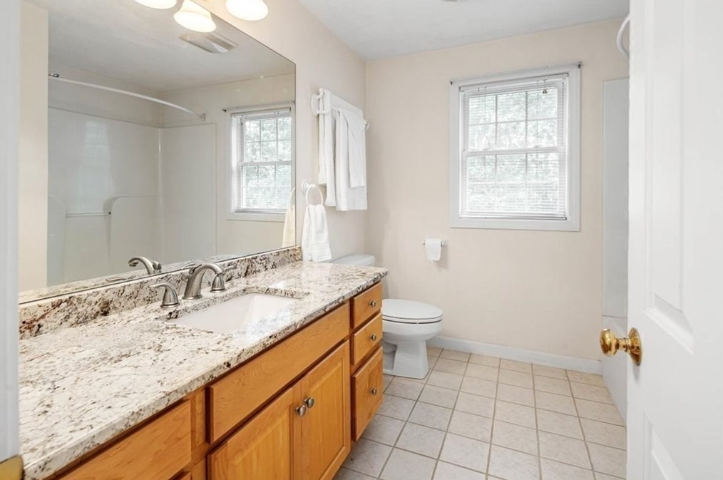 416 Pond St, Weymouth MA 02190-1248 exterior