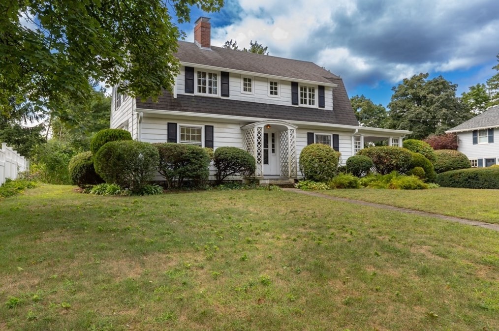 64 Berkeley St, Reading, MA 01867