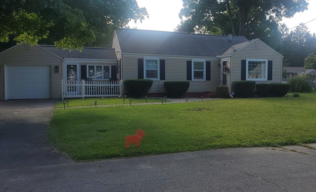 14 Brookside Cir, Springfield, MA 01129