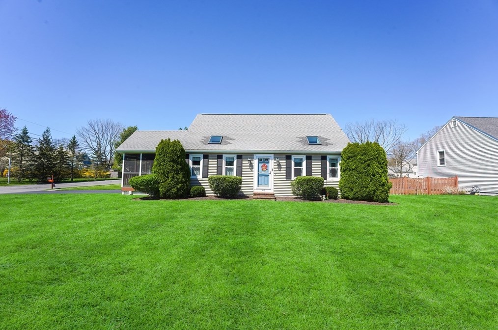 65 Perez St, Attleboro, MA 02703