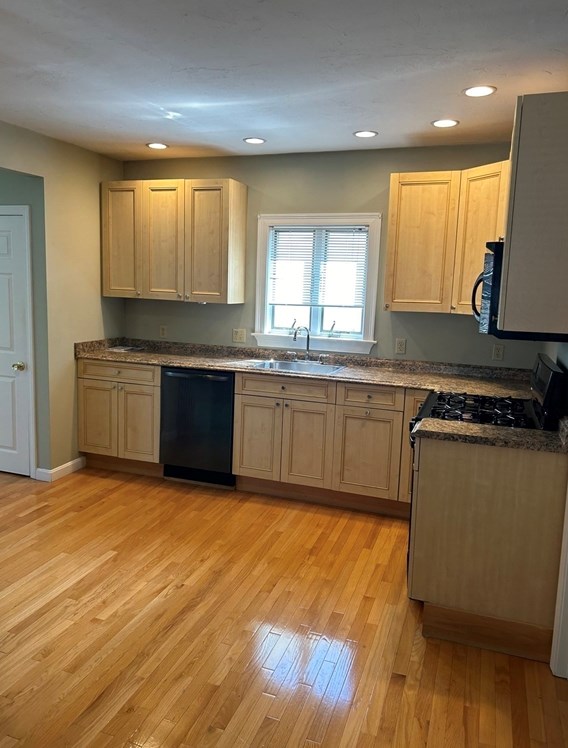 21 Denmark Ave #2, Milton, MA 02186